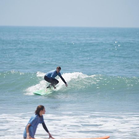 Albergue Santacruz Surf Camp Tamraght Exterior foto